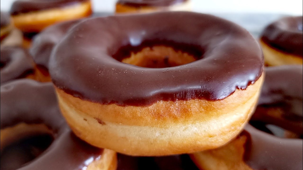 Chocolate Donuts 🍩 🍫Recipe for 1K Soft and Fluffy Chocolate Donuts || DONUTS FOR BUSINESS