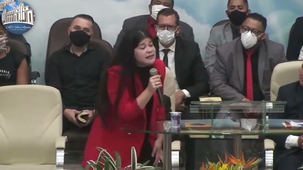 Louvor e Testemunho impactante da cantora Ana Flávia no culto de jovens na AD Vila Alpina.