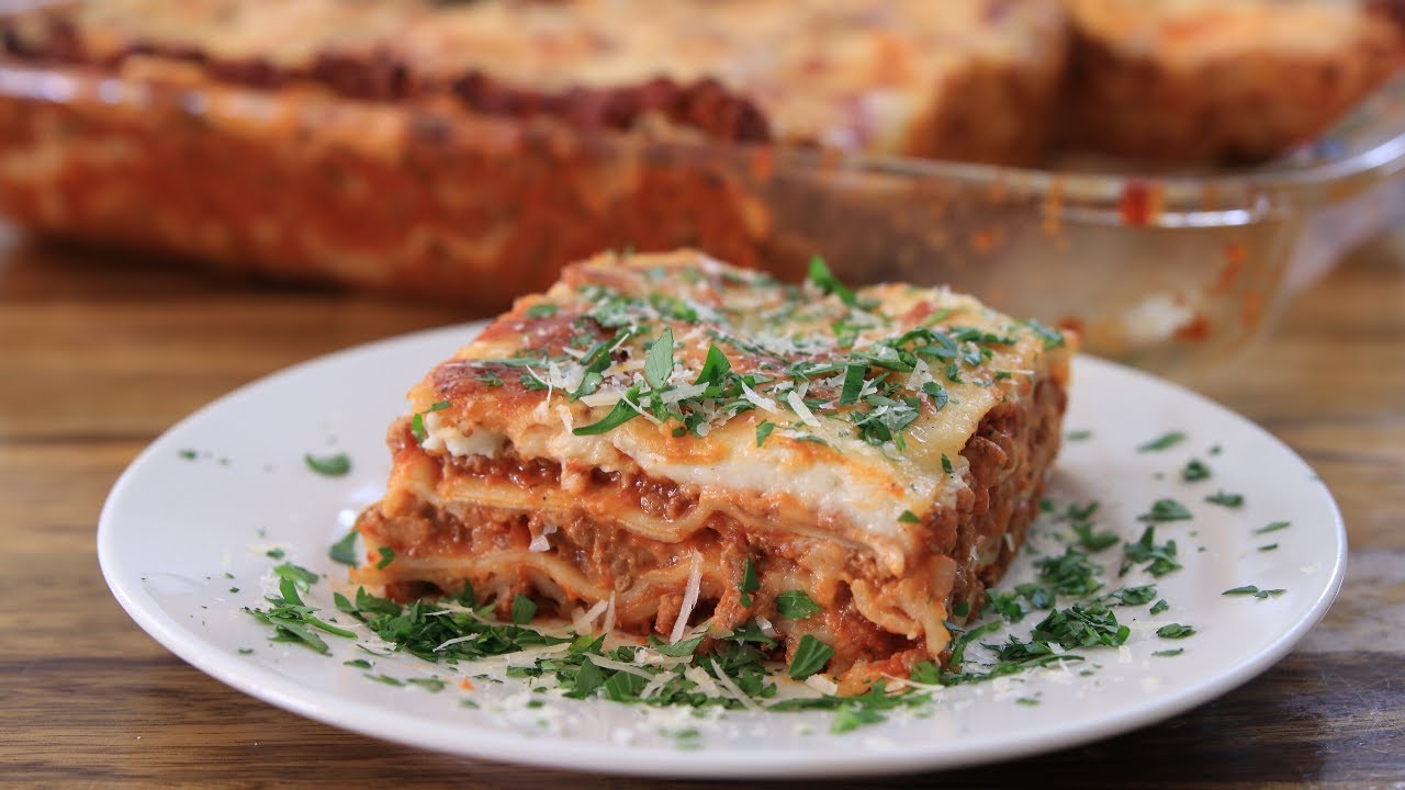 Classic Lasagna Recipe - The Cooking Foodie