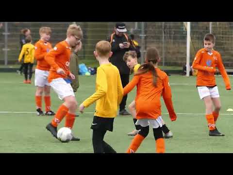 Unitas '30 JO11-4 tegen Moerse Boys JO11-3