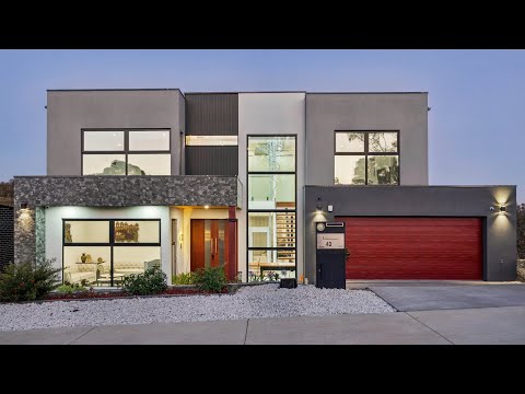 5 bed, 4 bath house in Canberra - Photo 3