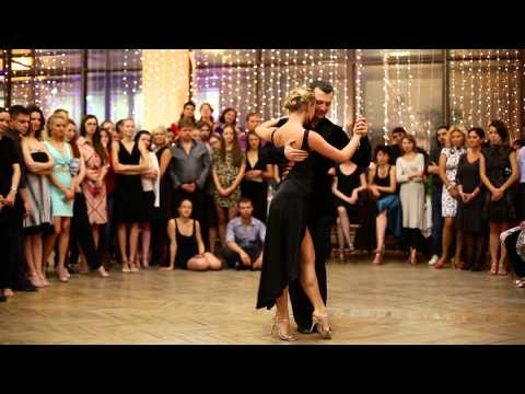 Dmitry Astafiev - Taisia Finenkova , Carlos Di Sarli - Nada , milonga El Color, Moscow ,Russia