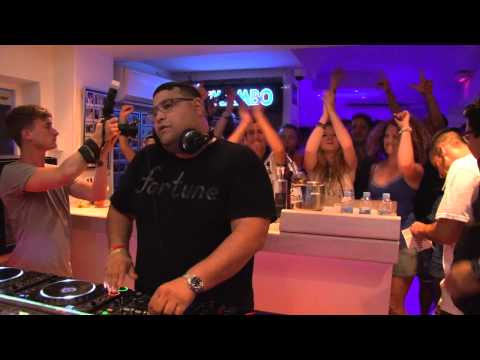 JUNIOR SANCHEZ in the MAMBO house!