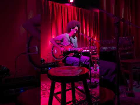 Selwyn Birchwood "32-20 Blues" - Robert Johnson cover