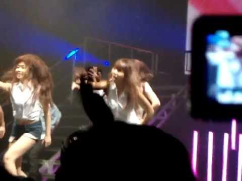 111205 United Cube London O2 Concert - 4Minute Hyuna - Bubble Pop Fancam