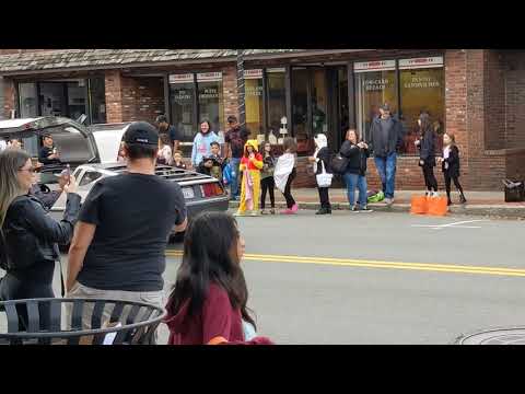 Woburn Massachusetts Halloween parade 2021 DeLorean cars