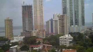 preview picture of video 'Panamá desde un edificio'