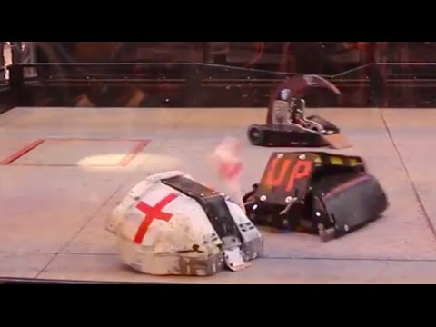 FRA Q8 - Boneyard v Richie v Wedgie - RC Combat Robot Wars - 2015 RC World Championships
