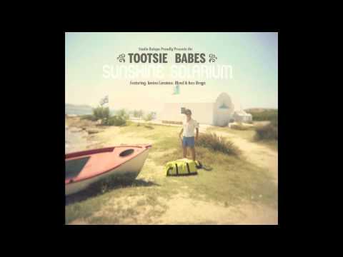 Tootsie Babes-Detras De La Luna(Feat.Tonino Carotone)