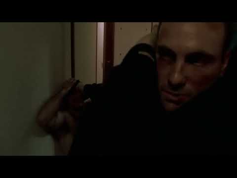 Pusher (1996) - Frank beats up Radovan