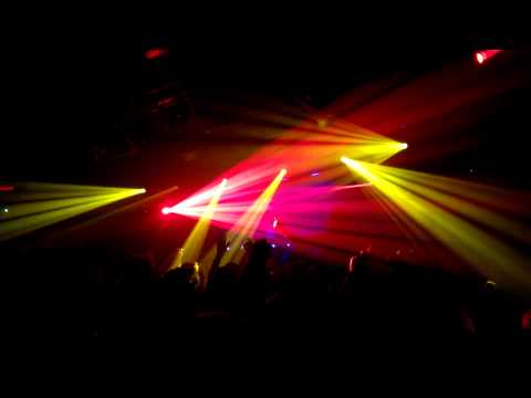 Michael Woods Playing: Platinum Chains + Kendo + LTWB (Acapella) Ministry of Sound 2013. 08.10.