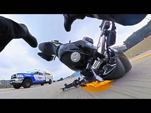 BIKER'S WORST NIGHTMARE - Epic and Crazy Motorcycle Moments (Ep. 513)