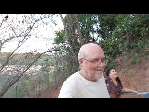 "SUBIDA DOS 500 DEGRAUS ATÉ O CRISTO PAZ EM BOM JESUS DO GALHO-MG"...