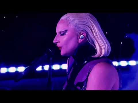 Always Remember Us This Way - Lady Gaga (Live in Tokyo, Japan)