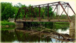 preview picture of video 'Scenic Speed River Black Bridge Road Bridge, Hespeler Cambridge Ontario'