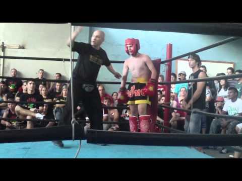 Campeonato gaúcho de muay thai 10/04/11 - BEN HUR TEAM - Diego