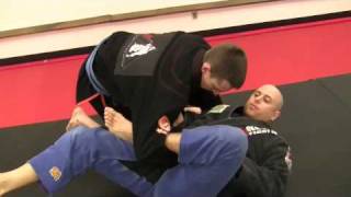 Mac&#39;s Jiu JItsu Technique -  Bicep Crush demonstrated by BJJ Black Belt Paul Ferranti