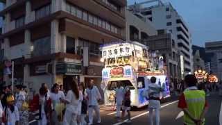 preview picture of video 'Atami Kogashi Matsuri (2) 熱海こがし祭り 山車コンクール 2013'