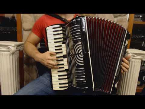 2795 - Black La Tosca Piano Accordion LMMH 41 120 $995