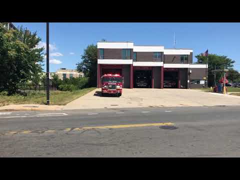 Boston Fire Engine 50 Responding
