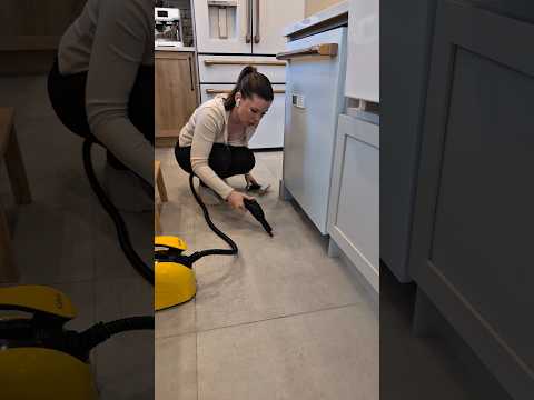 Deep cleaning the kitchen 🫧💛 My steam cleaner is available in my Amazon Store ✌🏻#steamcleaning