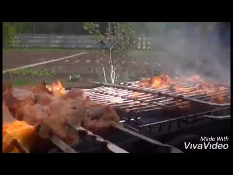 First aid on the barbecue. First degree burn