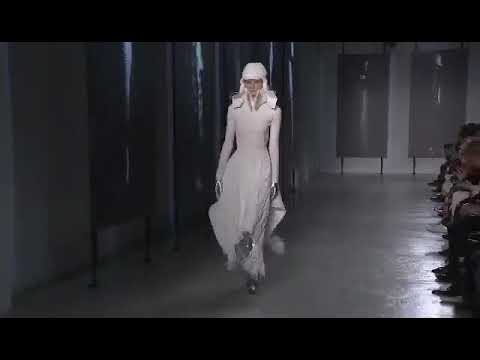 Juun. J – FW 2019/20 – Men’s Fall 19 / Paris Fashion Week DNMAG