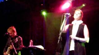 Suzanne Vega - My Favourite Plum (live @ Gödör, 25 July 2009)