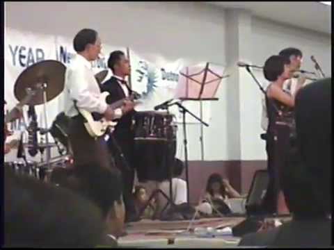 1999 2000 Detroit New Year  Highland Rose Band and Maiv Muas  Laas phu thais
