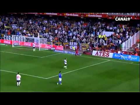Valencia 1-2 Almeria Highlights (30-10-2013)