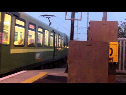 Clontarf Road HD-Dart 8100 class no.8115+8103 arrives on service to Bray