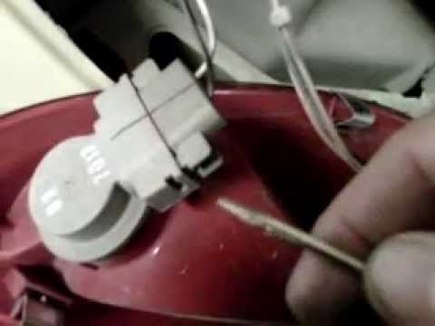 DIY Replacement Rear Tail Lamp Assembly Chrysler PT Cruiser √ Fix it Angel