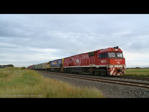 5MA5 Pacific National Intermodal Containers - PoathTV Australian Trains & Railways