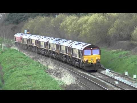 0X12 Convoy x 7 locos @ Keynsham 16-04-16