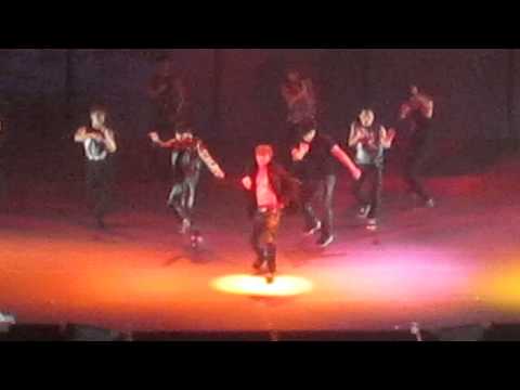 [FANCAM] 131024 Super Show 5 Manila: Intro + Harlem Shake (Eunhyuk, Donghae,Shindong)