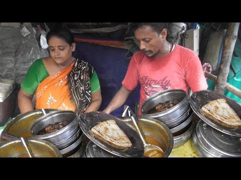 Bengali Husband Wife Selling Paratha Aloor dum @ 16 rs Only | Street Food Kolkata Gariahat