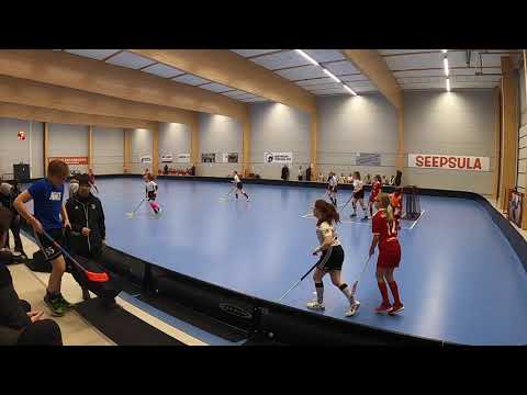 04.03.2020 FC Tuusula B-tytöt - Tiikerit C-tytöt - erä 2/3 Tuusulan salibandyhalli