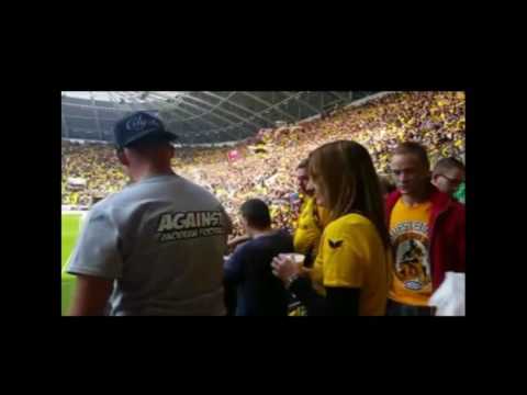 DYNAMO DRESDEN-WÜRZBURGER KICKERS ULTRAS Support K-Block