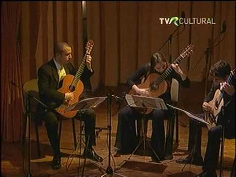 classical guitar trio