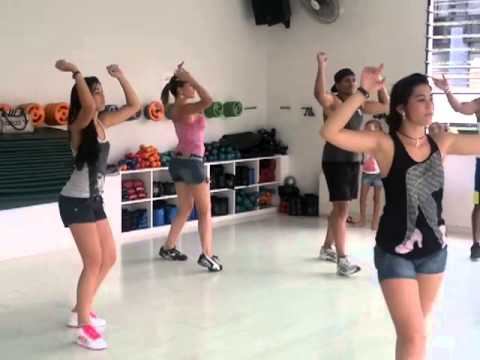 Aerodance Brasil ensaiando Danada Vem Que Vem  - MC Koringa