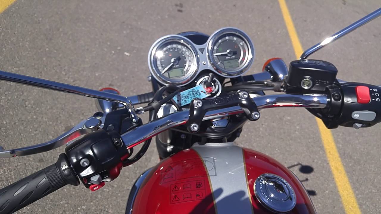 2017 Triumph Bonneville T120 Two Tone