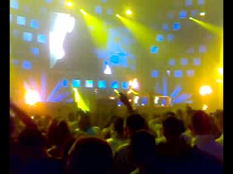 ILNY Jochen Miller vs. Armin Van Buuren - Lost Connection