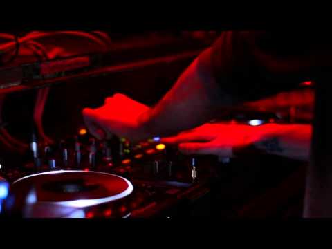 Synox @ Subland - Berlin (Renegade Hardware Sessions) 17.01.14
