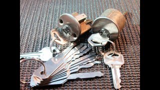 Unlocking Deadbolt Door Locks With Jiggle Keys