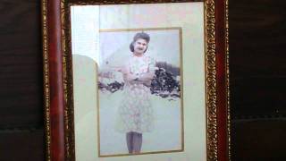 Broken Wedding Ring/ Sung by Hank Snow.