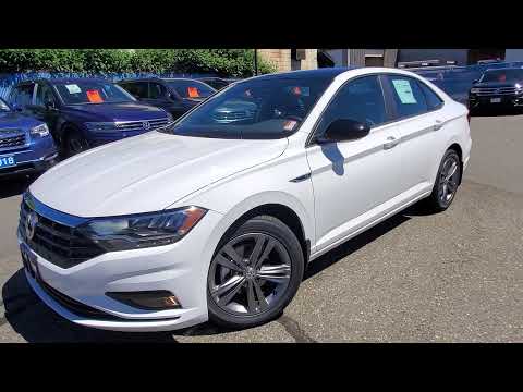 2021 VW Jetta Highline R-Line Walkaround