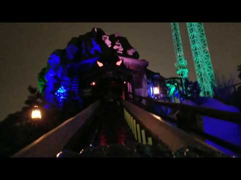 Take a ride with me on Knott's Scary Farm's Log ride's Halloween Hootenany!