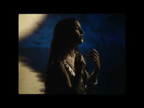 Abril Olivera - BESO ETERNO