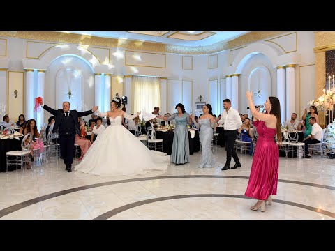 Vojsava Alia - Hapja e Dasmes nga Familja