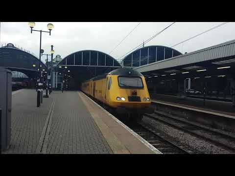 Class 43 measurement train departs Newcastle , 13/1/18